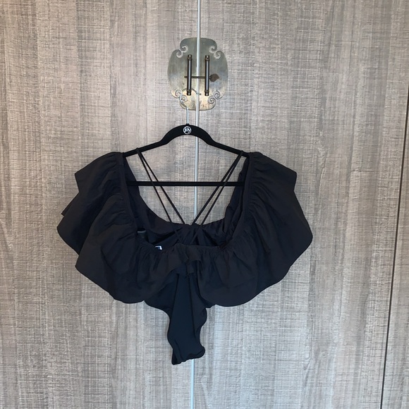 Zara One Piece Ruffled Swimsuit - Picture 4 of 17
